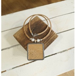 Collier en liège avec Plaque carré