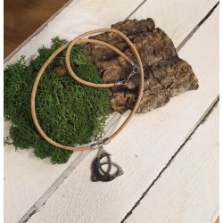 Collier en liège naturel | Pendentif style antique - 55 cm - EssenTerra