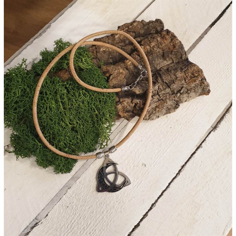 Collier en liège naturel | Pendentif style antique - 55 cm - EssenTerra Collier en liège naturel | Pendentif style antique - 55 cm - EssenTerra