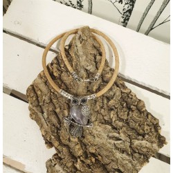 Collier en liège naturel - Pendentif hibou violet et yeux noirs - EssenTerra