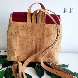 Sac à dos en liège naturel avec rabat bordeaux – Élégant et pratique