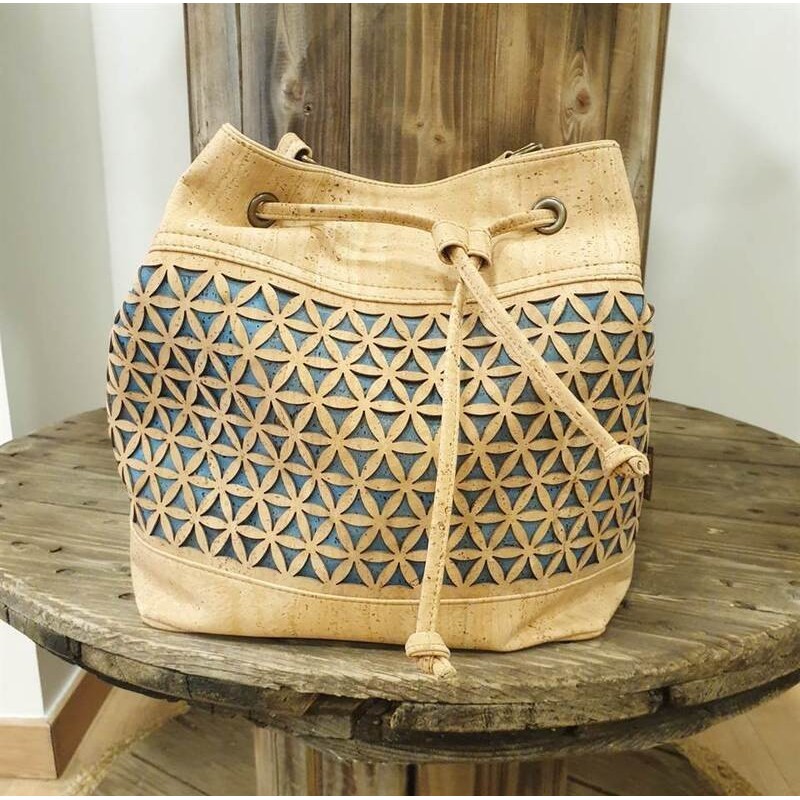 Sac Bourse en Liège Naturel – Élégance Florale & Éco-Responsable Sac Bourse en Liège Naturel – Élégance Florale & Éco-Responsable