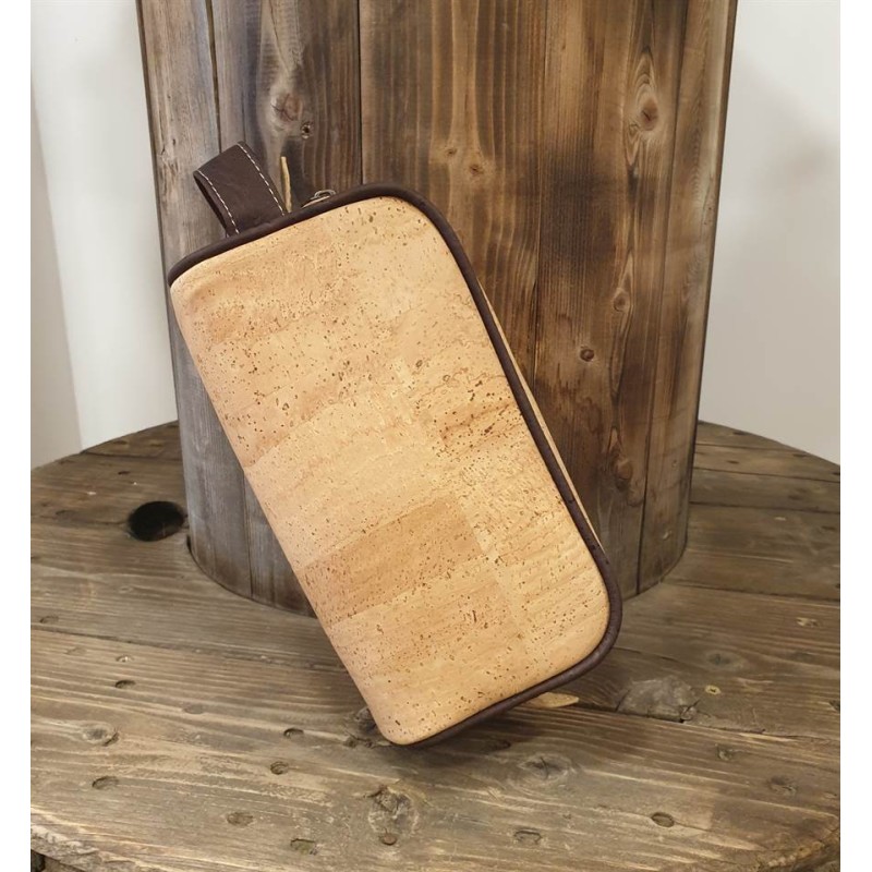 Trousse de Toilette en Liège Naturel – Élégance & Praticité Trousse de Toilette en Liège Naturel – Élégance & Praticité